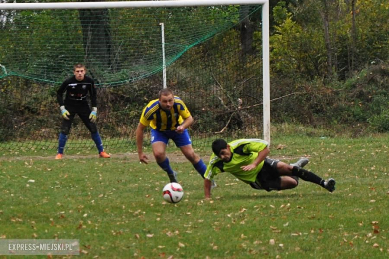 A - klasa: Cis Brzeźnica 3:1 (3:1) Inter Ożary