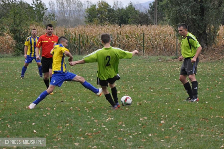 A - klasa: Cis Brzeźnica 3:1 (3:1) Inter Ożary