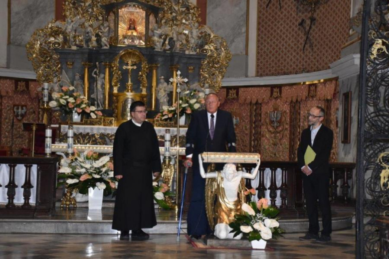 Koncert organowy w połączeniu z orkiestrą symfoniczną w bardzkiej bazylice