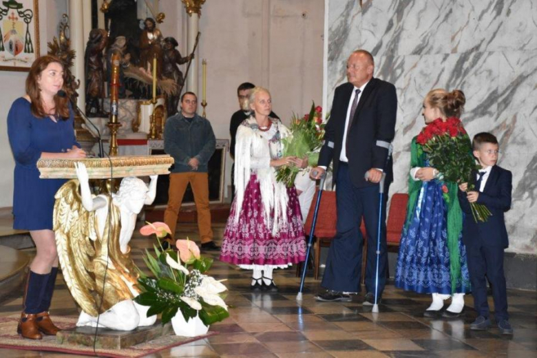 Koncert organowy w połączeniu z orkiestrą symfoniczną w bardzkiej bazylice