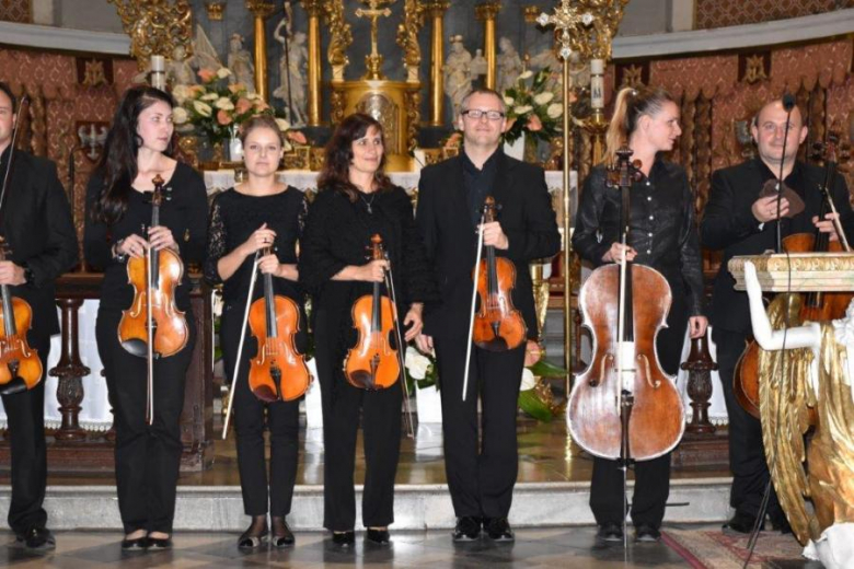 Koncert organowy w połączeniu z orkiestrą symfoniczną w bardzkiej bazylice