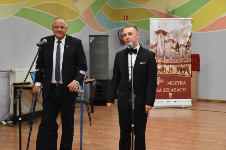 Koncert organowy w połączeniu z orkiestrą symfoniczną w bardzkiej bazylice