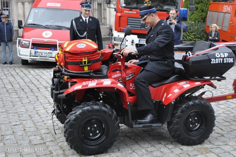 Oficjalne przekazanie quada strażakom-ochotnikom ze Złotego Stoku