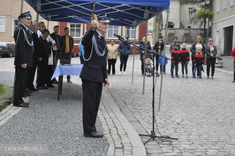 Oficjalne przekazanie quada strażakom-ochotnikom ze Złotego Stoku