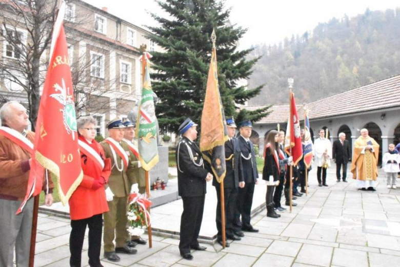 Niepodległa, niepokorna! Obchody Święta Niepodległości w Bardzie