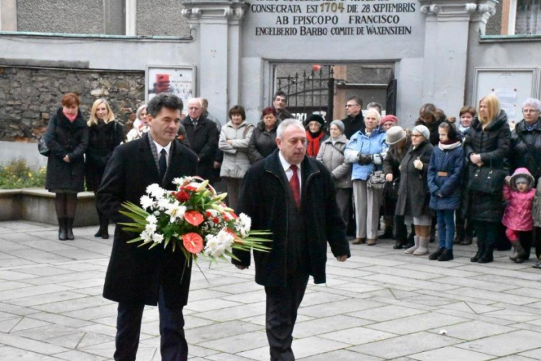 Niepodległa, niepokorna! Obchody Święta Niepodległości w Bardzie