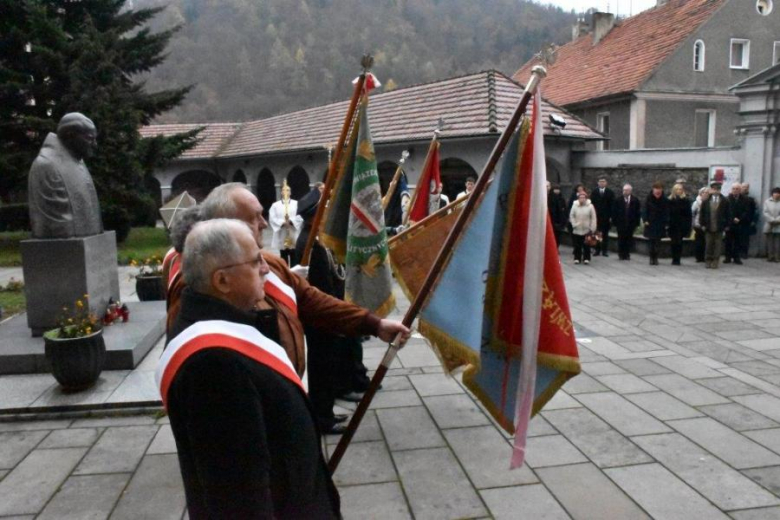 Niepodległa, niepokorna! Obchody Święta Niepodległości w Bardzie