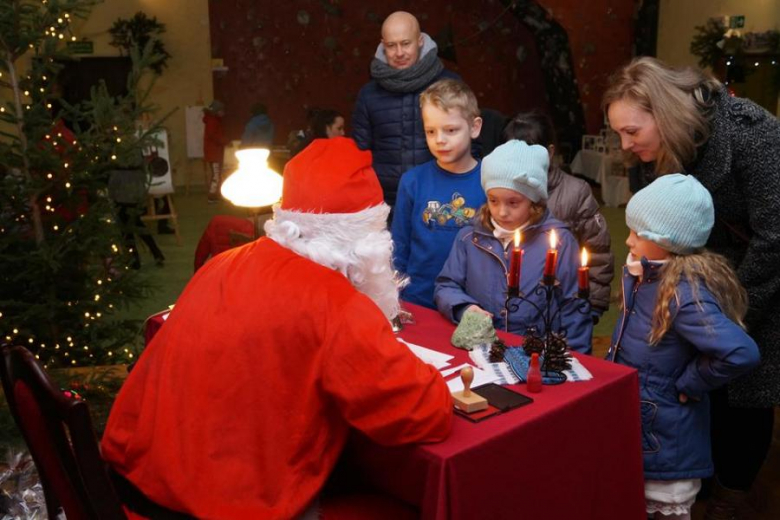 Sowiogórski Jarmark Bożonarodzeniowy w Srebrnej Górze