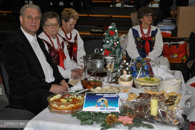 X Przegląd Tradycji i Zwyczajów Wigilijnych Przy Wigilijnym Stole w Ciepłowodach