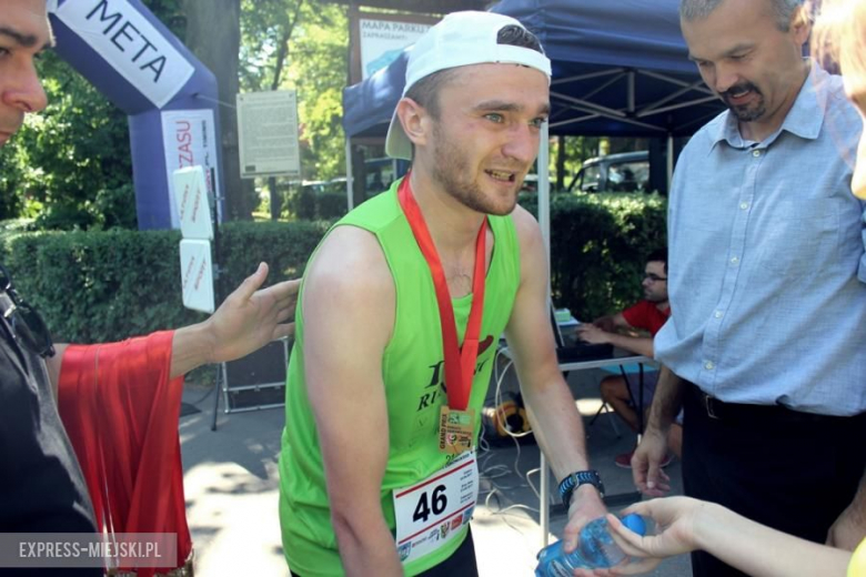 Pierwszy z trzech biegów w ramach cyklu pn. Grand Prix Ziemi Ząbkowickiej 3xZ. W niedzielę prawie 150 biegaczy wystartowało w Ziębicach