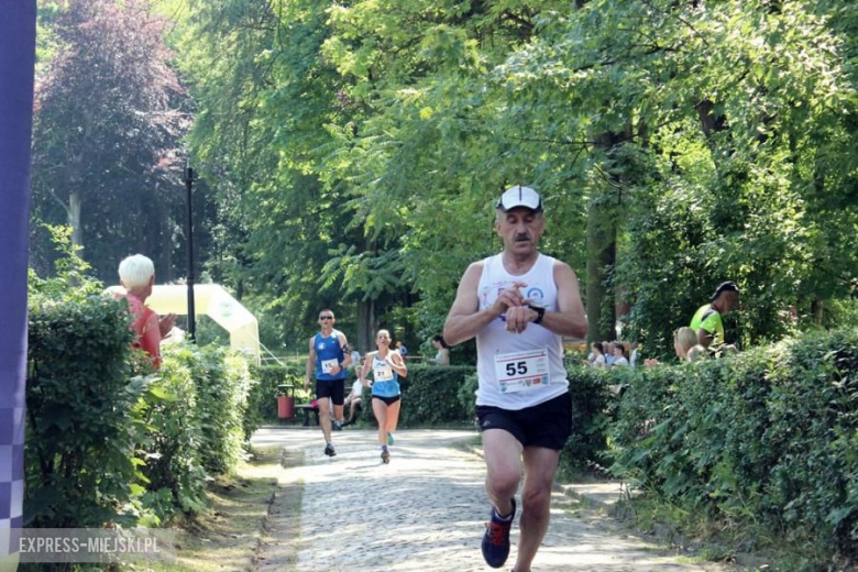 Pierwszy z trzech biegów w ramach cyklu pn. Grand Prix Ziemi Ząbkowickiej 3xZ. W niedzielę prawie 150 biegaczy wystartowało w Ziębicach