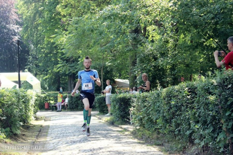 Pierwszy z trzech biegów w ramach cyklu pn. Grand Prix Ziemi Ząbkowickiej 3xZ. W niedzielę prawie 150 biegaczy wystartowało w Ziębicach