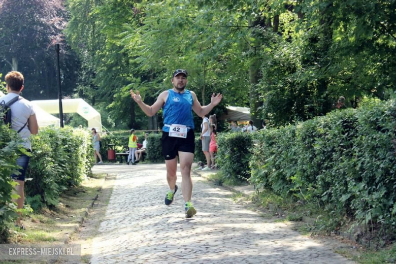 Pierwszy z trzech biegów w ramach cyklu pn. Grand Prix Ziemi Ząbkowickiej 3xZ. W niedzielę prawie 150 biegaczy wystartowało w Ziębicach