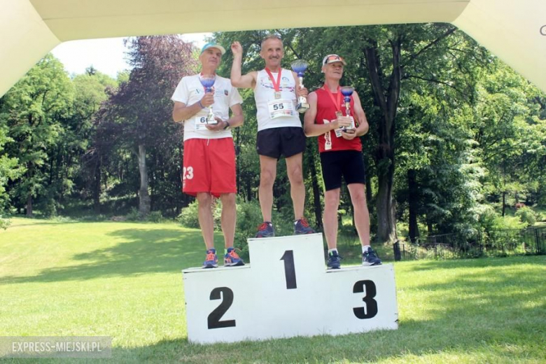 Pierwszy z trzech biegów w ramach cyklu pn. Grand Prix Ziemi Ząbkowickiej 3xZ. W niedzielę prawie 150 biegaczy wystartowało w Ziębicach