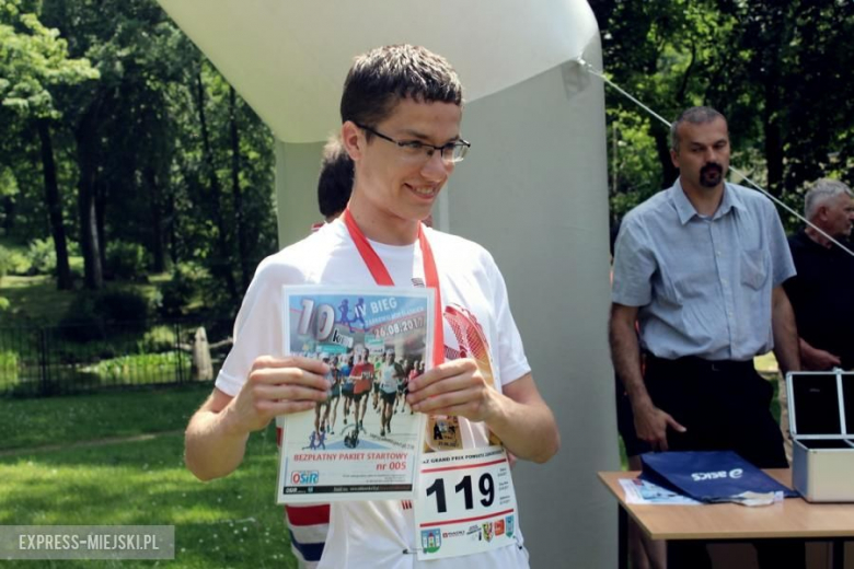 Pierwszy z trzech biegów w ramach cyklu pn. Grand Prix Ziemi Ząbkowickiej 3xZ. W niedzielę prawie 150 biegaczy wystartowało w Ziębicach