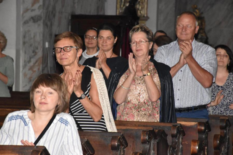 Bardzkie Lato Organowe: koncert Mariusza Rysia i zespołu Reborn