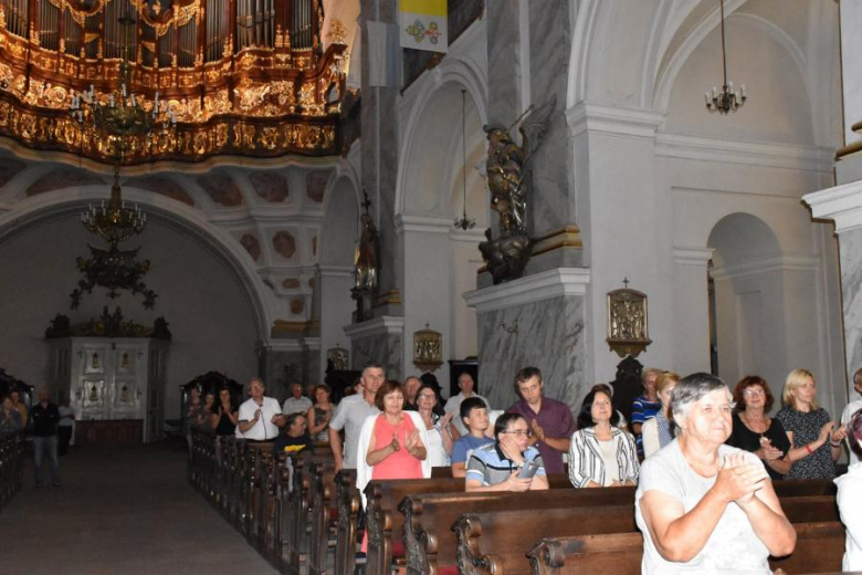 Bardzkie Lato Organowe: koncert Mariusza Rysia i zespołu Reborn