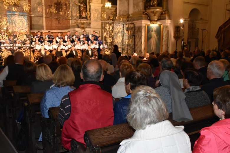 Koncert Thomasa E. Corneliusa i Zespołu Pieśni i Tańca Śląsk