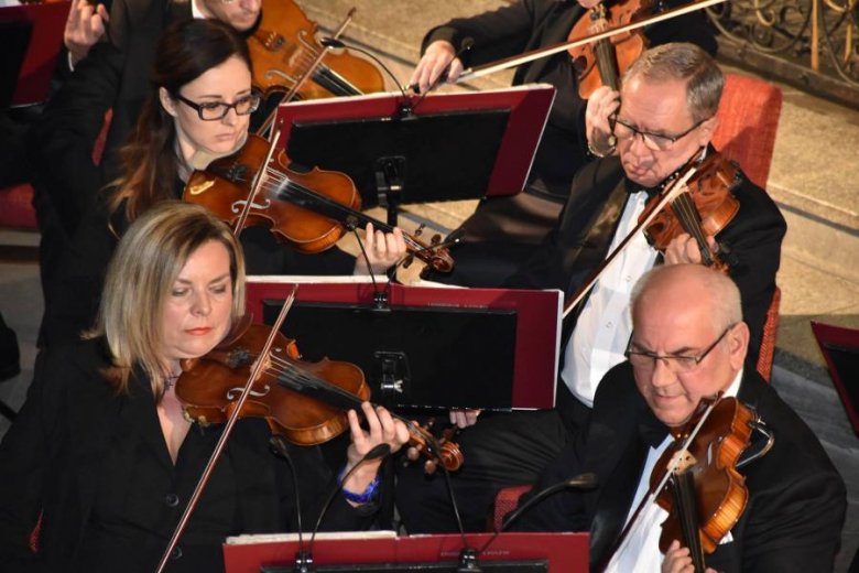 Koncert Thomasa E. Corneliusa i Zespołu Pieśni i Tańca Śląsk