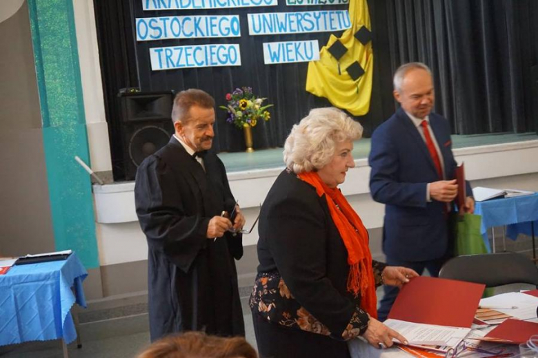 Inauguracja roku akademickiego Uniwersytetu III Wieku w Złotym Stoku