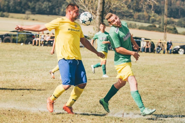 B-klasa: Piasek Potworów 2:3 (2:1) Hutnik Szczytna