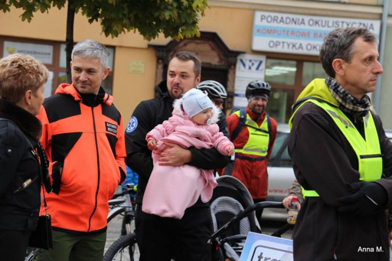 Kampania pod hasłem „1,5 metra szacunku na drodze” w Ząbkowicach Śląskich