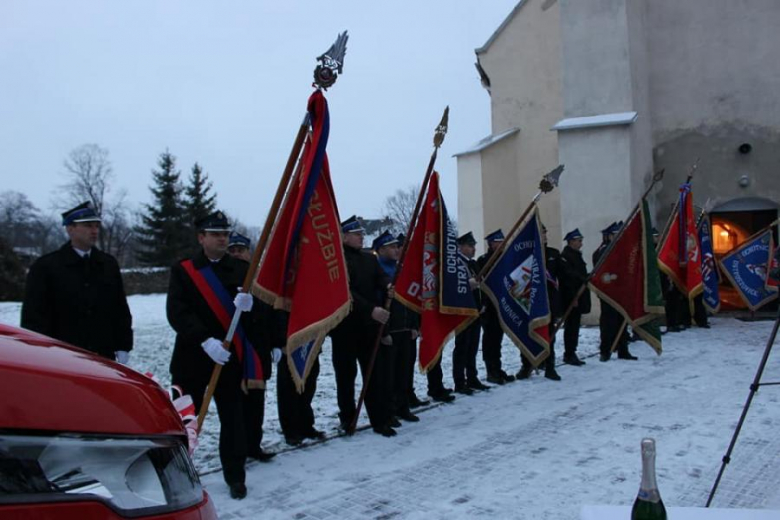 Przekazanie wozu strażackiego druhom z OSP Grodziszcze