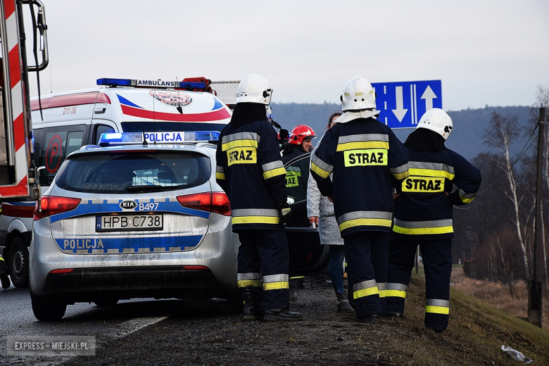 Dachowanie Renault na krajowej ósemce