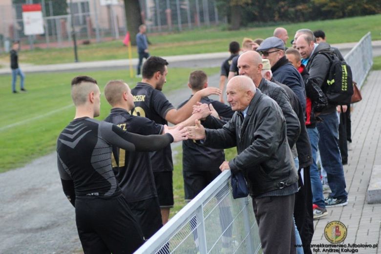 Klasa okręgowa: Zamek Kamieniec Ząbkowicki 0:3 (0:2) Trojan Lądek-Zdrój