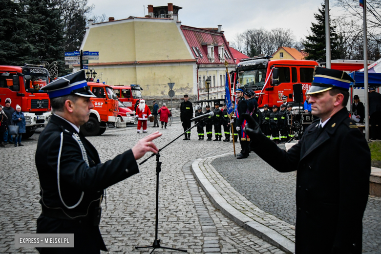 Oficjalne przekazanie nowego wozu strażakom-ochotnikom ze Złotego Stoku