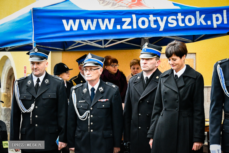 Oficjalne przekazanie nowego wozu strażakom-ochotnikom ze Złotego Stoku