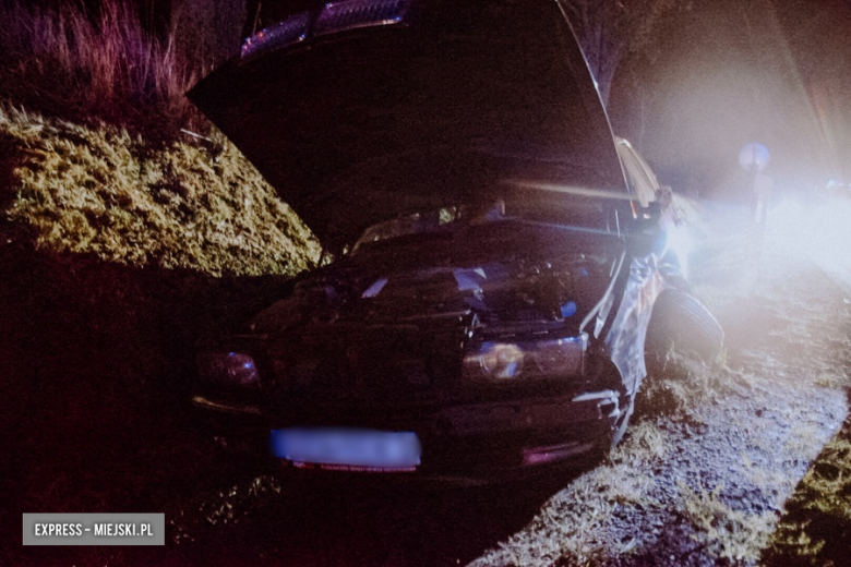 Zderzenie BMW i Skody między Ząbkowicami Śląskimi a Szklarami