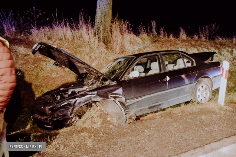 Zderzenie BMW i Skody między Ząbkowicami Śląskimi a Szklarami