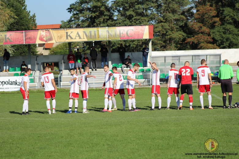 Klasa okręgowa: Zamek Kamieniec Ząbkowicki 0:0 Karolina Jaworzyna Śląska