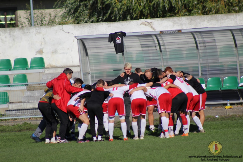 Klasa okręgowa: Zamek Kamieniec Ząbkowicki 0:0 Karolina Jaworzyna Śląska