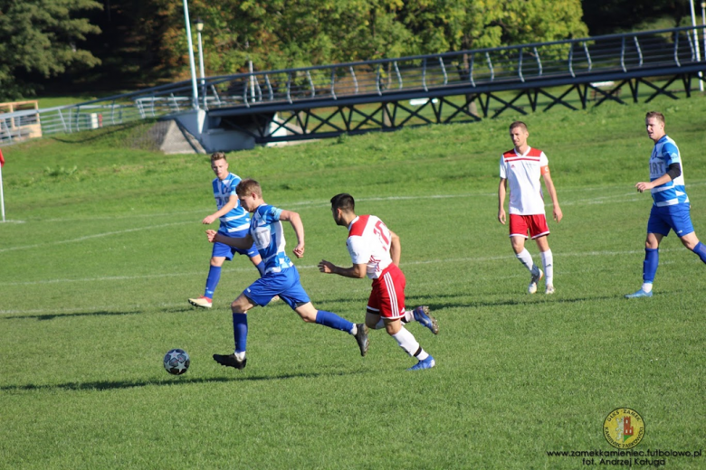 Klasa okręgowa: Zamek Kamieniec Ząbkowicki 0:0 Karolina Jaworzyna Śląska