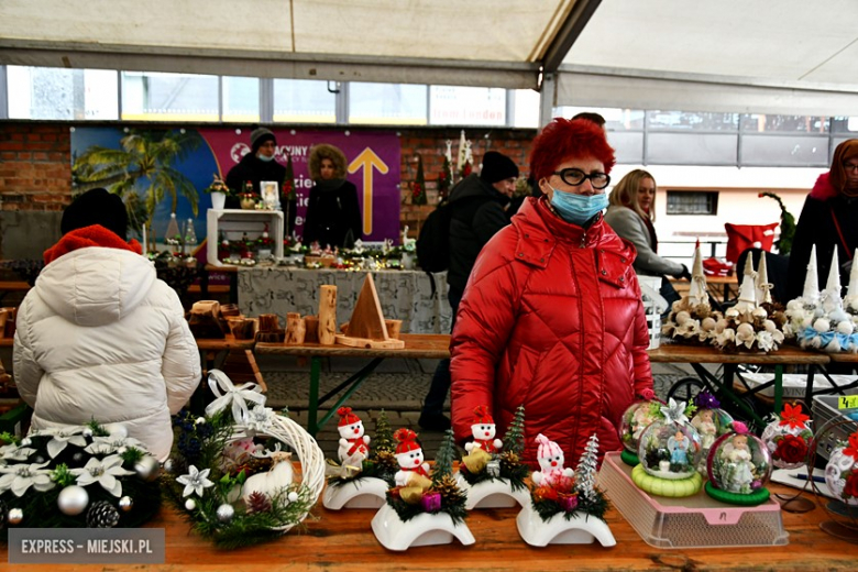 Świąteczny klimat podczas jarmarku w Ząbkowicach Śląskich [foto]