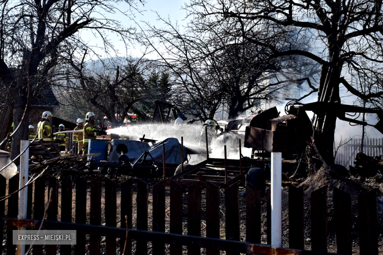 Pożar auta dostawczego w Brzeźnicy