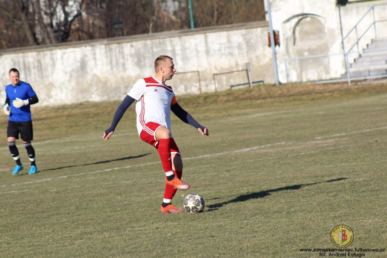 Klasa okręgowa: Zamek Kamieniec Ząbkowicki 4:0 (2:0) Pogoń Pieszyce