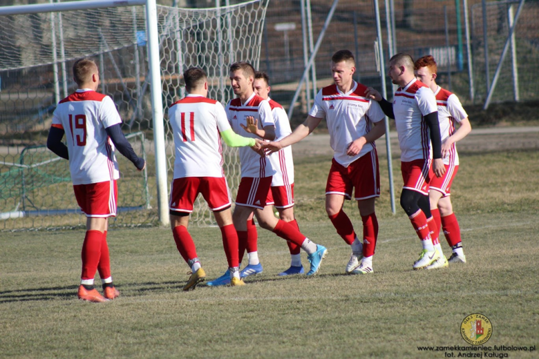 Klasa okręgowa: Zamek Kamieniec Ząbkowicki 4:0 (2:0) Pogoń Pieszyce