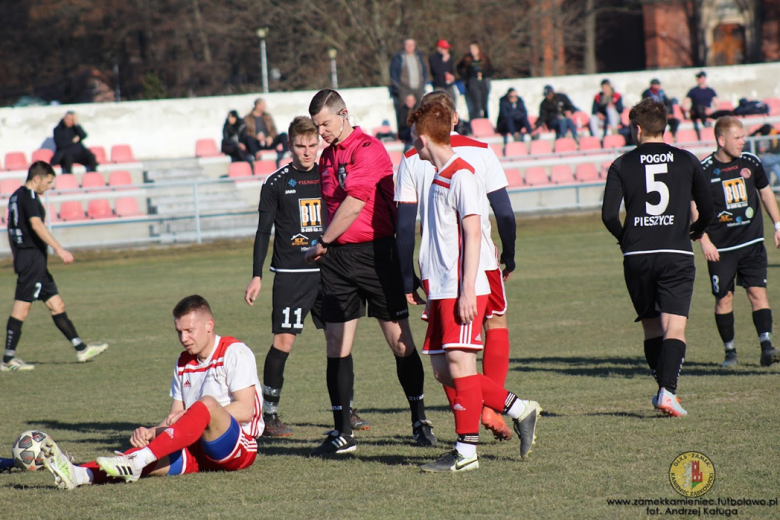 Klasa okręgowa: Zamek Kamieniec Ząbkowicki 4:0 (2:0) Pogoń Pieszyce