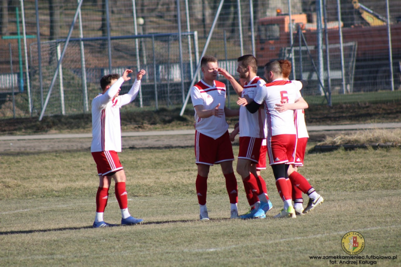 Klasa okręgowa: Zamek Kamieniec Ząbkowicki 4:0 (2:0) Pogoń Pieszyce