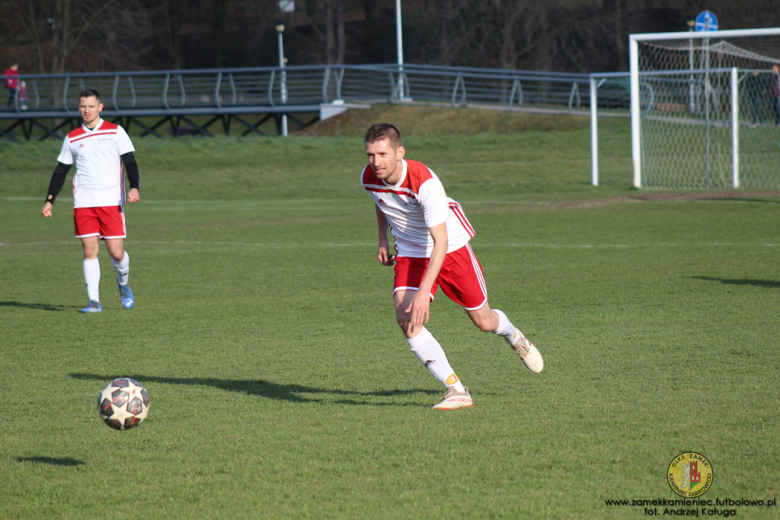 Klasa okręgowa: Zamek Kamieniec Ząbkowicki 3:0 (2:0) Kryształ Stronie Śląskie