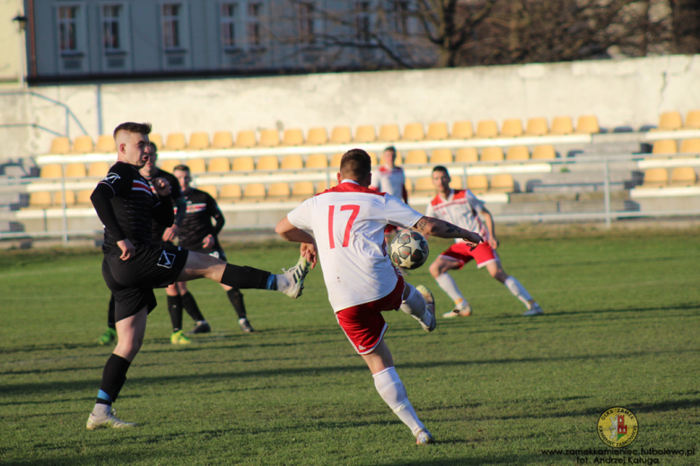 Klasa okręgowa: Zamek Kamieniec Ząbkowicki 3:0 (2:0) Kryształ Stronie Śląskie