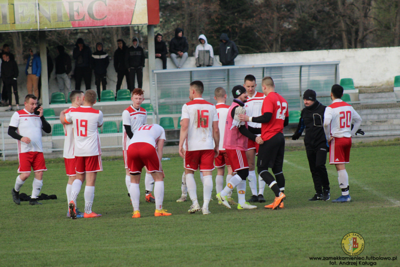 Klasa okręgowa: Zamek Kamieniec Ząbkowicki 3:0 (2:0) Kryształ Stronie Śląskie