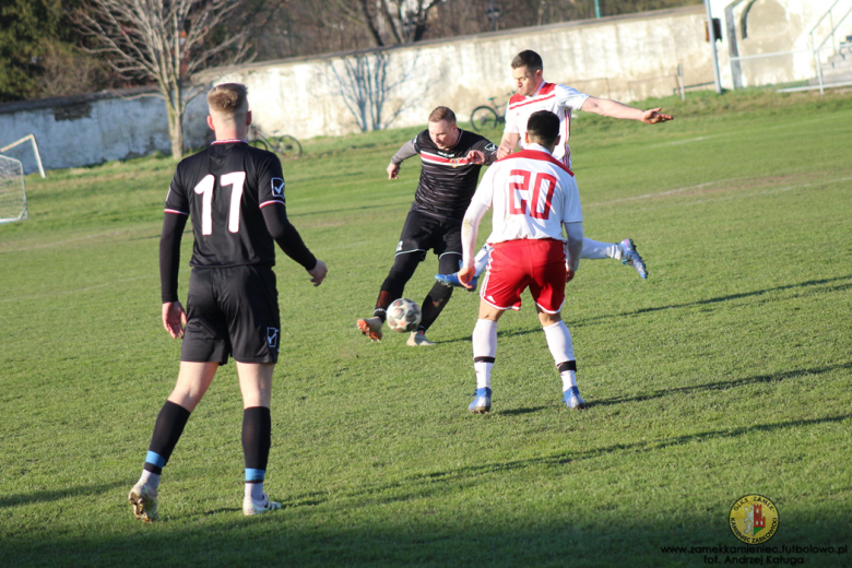 Klasa okręgowa: Zamek Kamieniec Ząbkowicki 3:0 (2:0) Kryształ Stronie Śląskie