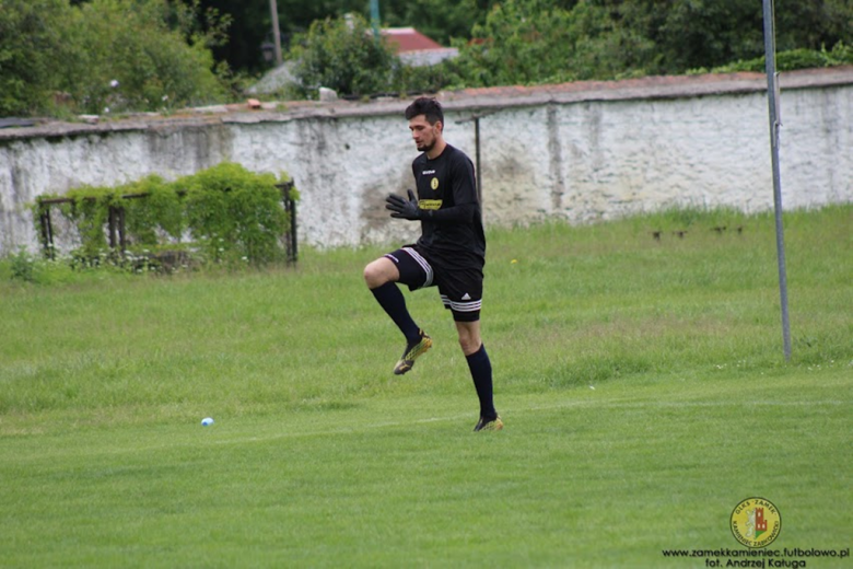 Orzeł wysoko pokonał Moto-Jelcz, w okręgówce derby dla Zamku