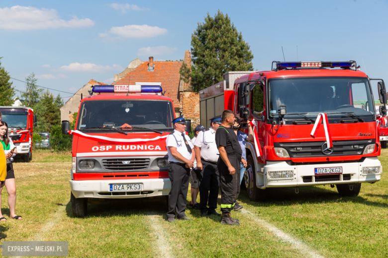 Oficjalne przekazanie pojazdu ratowniczo-gaśniczego dla OSP Lutomierz