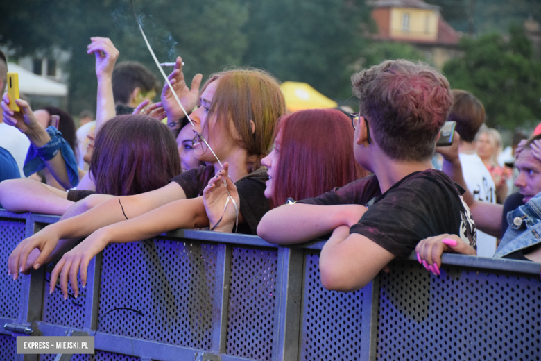 Dni Barda na półmetku. Tomasz Niecik i festiwal kolorów głównymi atrakcjami impezy