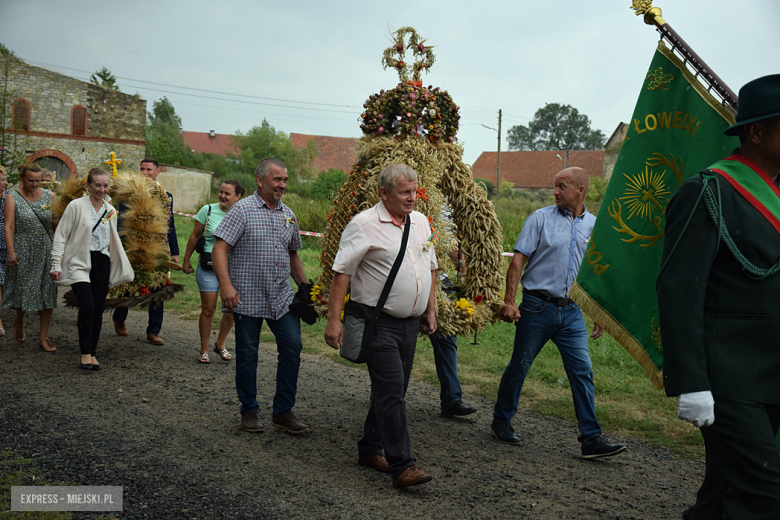 Uroczysty korowód podczas święta plonów w Ciepłowodach [foto]